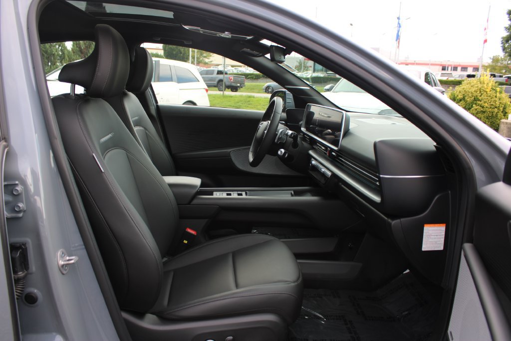 Used 2023 Hyundai Ioniq 6 Limited AWD/4WD image 13