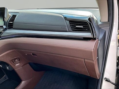 Used 2025 Honda Odyssey Elite image 21