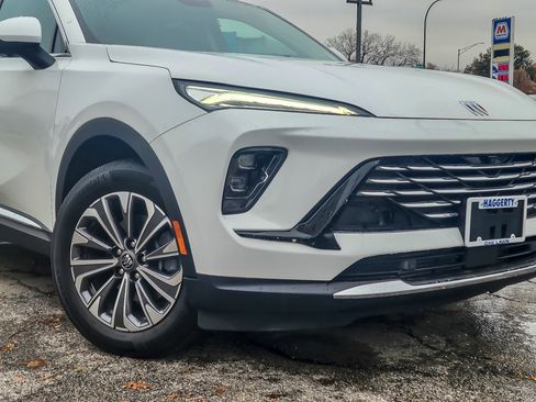 Certified 2024 Buick Envision Preferred image 2