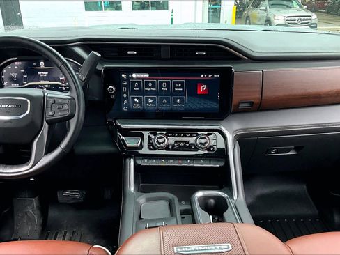 Used 2024 GMC Sierra 2500 Denali Ultimate w/ Max Trailering Package image 7