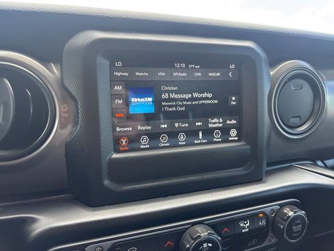 Used 2021 Jeep Wrangler Unlimited Sport image 23