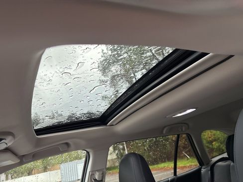 Used 2023 Subaru Outback Touring XT image 4