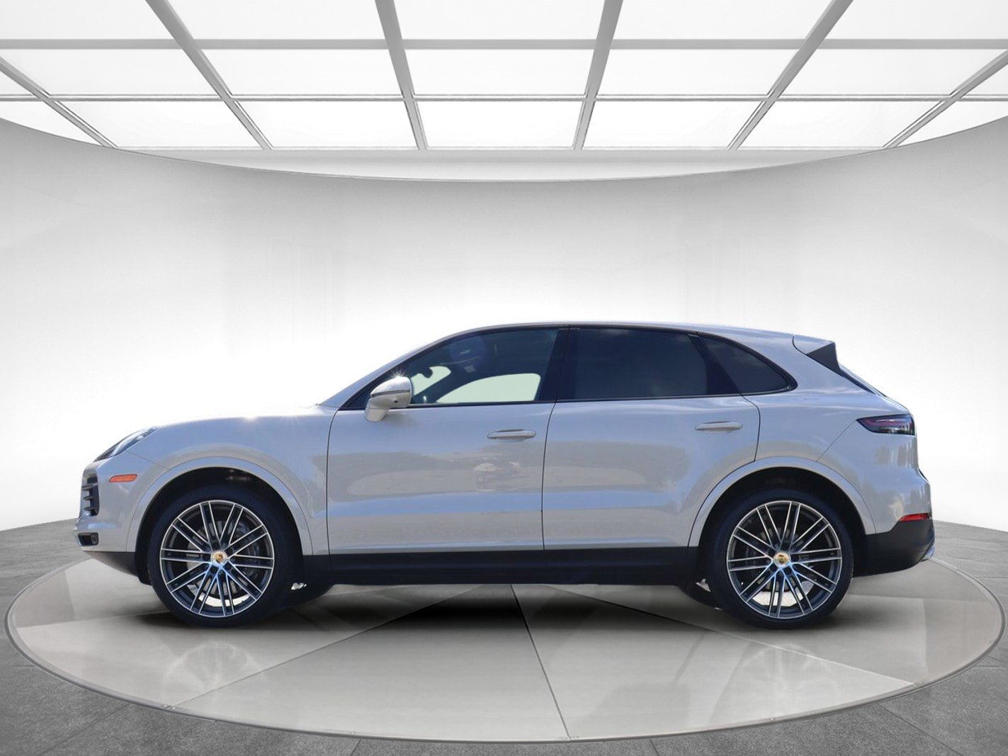Used 2023 Porsche Cayenne AWD/4WD image 4