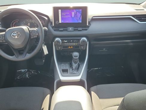 Used 2025 Toyota RAV4 LE AWD/4WD image 11