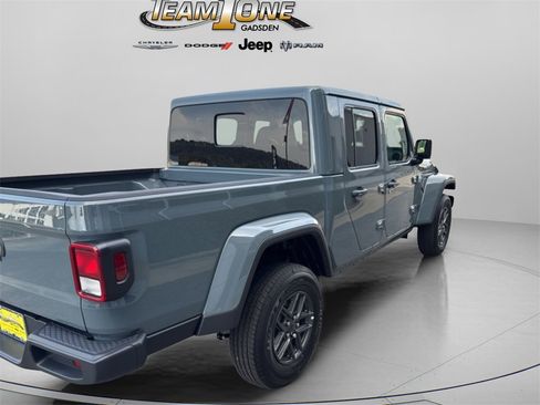 New 2025 Jeep Gladiator Sport image 7