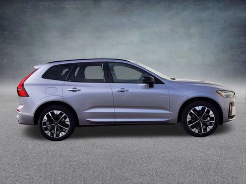 New 2026 Volvo XC60 B5 Plus w/ Climate Package image 8