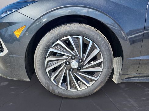 Used 2023 Hyundai Sonata Limited FWD image 14