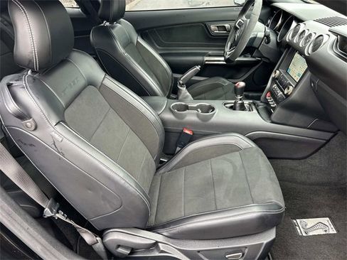 Used 2017 Ford Mustang Shelby GT350 image 25