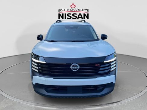 Used 2026 Nissan Kicks SR w/ Cold Weather Package AWD/4WD image 2