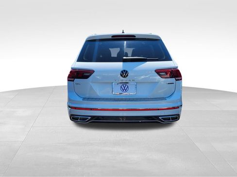 Certified 2024 Volkswagen Tiguan SEL R-Line AWD/4WD image 6