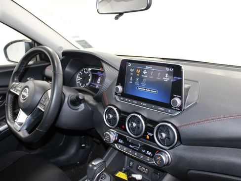 Used 2025 Nissan Sentra SR FWD image 24