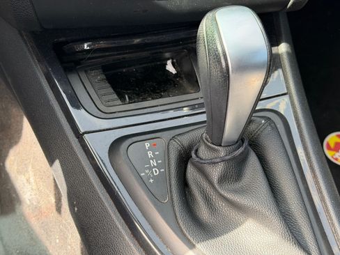 Used 2013 BMW 128i Convertible RWD image 9