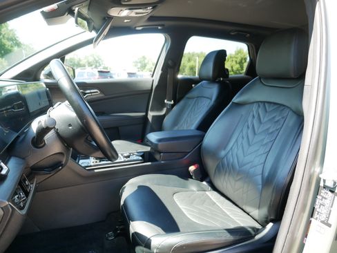 Certified 2024 Kia Sportage X-Line w/ X-Line Premium Package AWD/4WD image 33