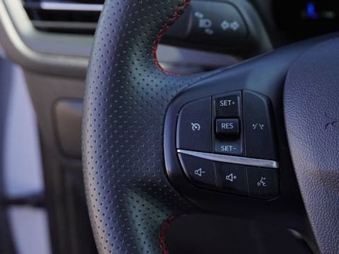 Used 2025 Ford Escape ST-Line image 31