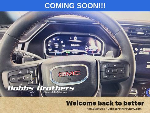 Used 2025 GMC Sierra 1500 AT4 image 9