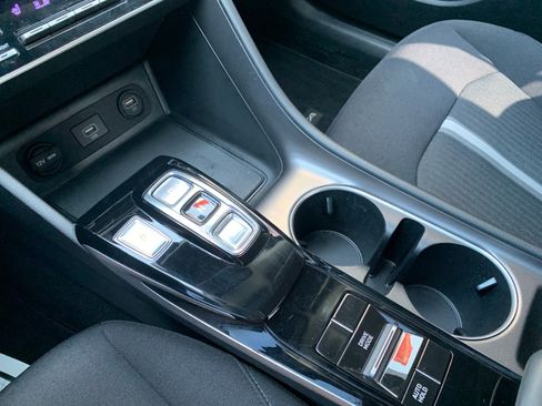 Used 2023 Hyundai Sonata SEL FWD image 18