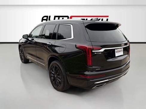 Used 2024 Cadillac XT6 Premium Luxury AWD/4WD image 5