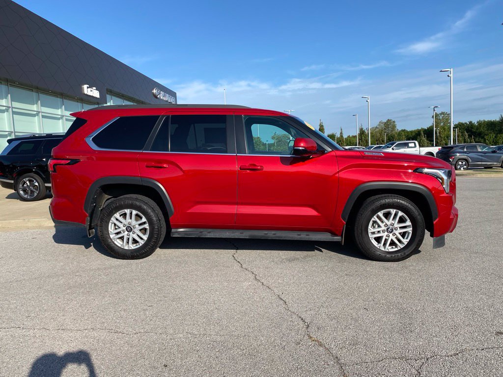 Used 2025 Toyota Sequoia SR5 AWD/4WD image 8