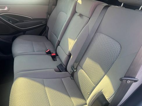 Used 2018 Hyundai Santa Fe Sport FWD image 16