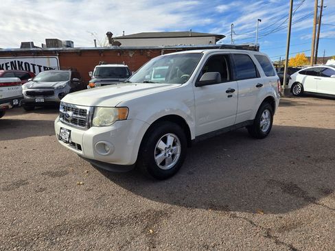 Used 2009 Ford Escape XLT image 3