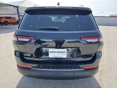 New 2026 Jeep Grand Cherokee L 2WD image 5