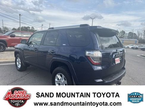 Used 2022 Toyota 4Runner SR5 Premium w/ Moonroof Package image 5
