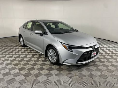 New 2026 Toyota Corolla XLE FWD image 15