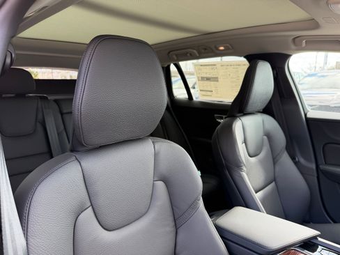 New 2026 Volvo V60 B5 Cross Country Plus w/ Climate Package image 9