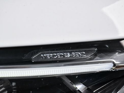 Used 2021 Mercedes-Benz GLC 300 4MATIC image 68