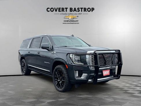 Used 2022 GMC Yukon XL Denali w/ Max Trailering Package AWD/4WD image 5