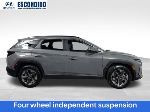 Certified 2025 Hyundai Tucson SEL image 6