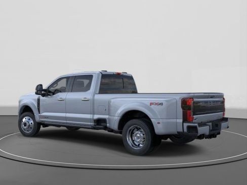 New 2026 Ford F450 Platinum w/ FX4 Off-Road Package AWD/4WD image 4