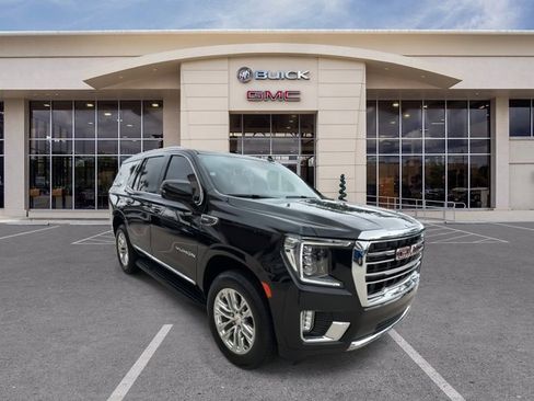 Certified 2023 GMC Yukon SLT w/ SLT Luxury Package RWD image 3