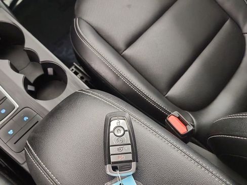 Used 2022 Ford Escape SEL image 20