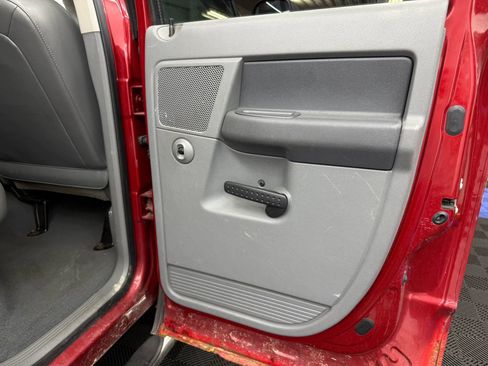 Used 2007 Dodge Ram 1500 Truck ST w/ SXT Group AWD/4WD image 8
