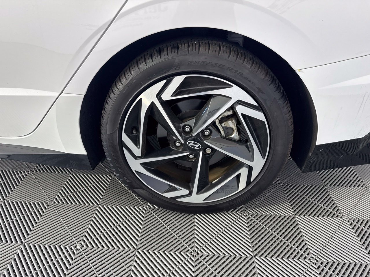 Used 2025 Hyundai Sonata SEL FWD image 13