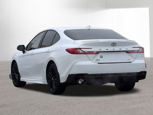 Certified 2025 Toyota Camry SE image 8