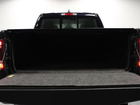 Used 2020 RAM 1500 Laramie image 14