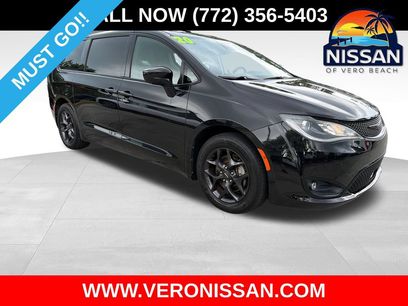 Used 2020 Chrysler Pacifica Touring-L Plus w/ Advanced Safetytec Group