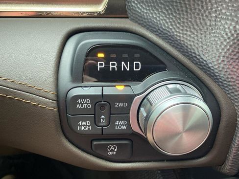 Used 2025 RAM 1500 Limited w/ Trailer Tow Group image 20