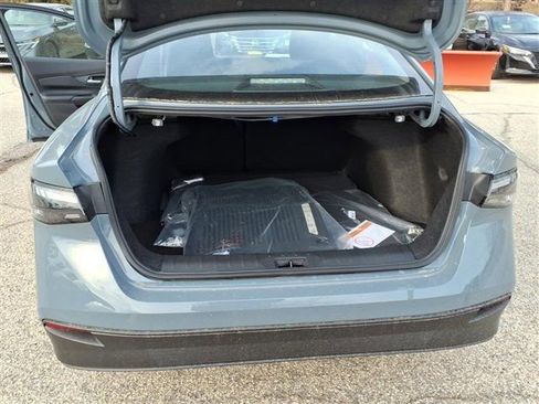 New 2026 Nissan Sentra SV image 9