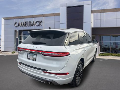 Used 2022 Lincoln Corsair Reserve w/ Equipment Group 201A image 4