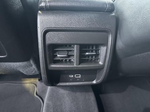 Used 2020 Cadillac XT4 Premium Luxury image 19