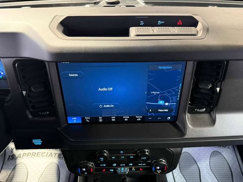 Used 2025 Ford Bronco Big Bend image 17