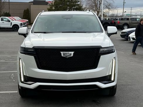 Used 2023 Cadillac Escalade Sport Platinum image 8