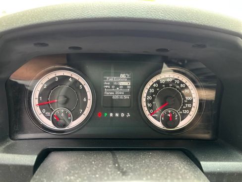 Used 2016 RAM 1500 Express AWD/4WD image 10