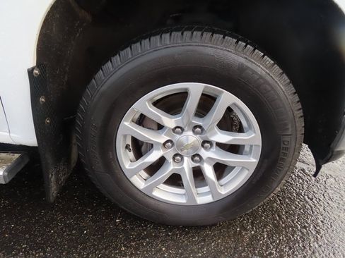 Used 2019 Chevrolet Silverado 1500 LTZ image 9