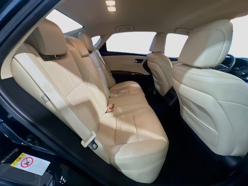 Used 2018 Toyota Avalon XLE w/ Carpet Mat Package FWD image 18