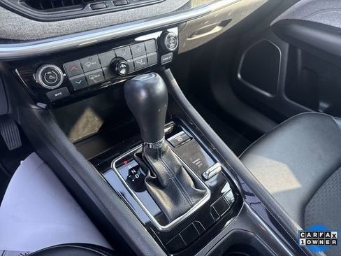 Used 2022 Jeep Compass Latitude image 21