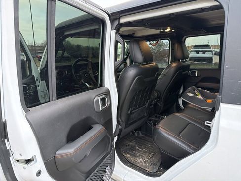 Used 2022 Jeep Gladiator Mojave w/ LED Lighting Group image 9